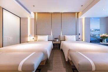 Atour S Hotel Zhuhai Gongbei Port Netease Selected