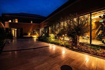 تختخواب و صبحانه Villa Gran