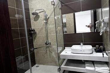 Golden Joy Hotel & Apartment