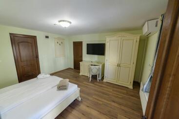 هتل Casa Huber