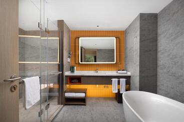 هتل Home2 Suite By Hilton Wenzhou Wencheng