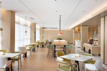 هتل Home2 Suite By Hilton Wenzhou Wencheng