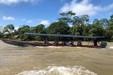 هتل Jungle Lodge El Jardin Aleman