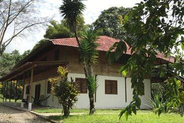 酒店 Jungle Lodge El Jardin Aleman