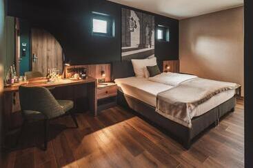 تختخواب و صبحانه Mediterraneo Luxury Room Esztergom