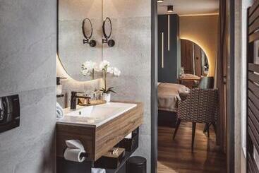 تختخواب و صبحانه Mediterraneo Luxury Room Esztergom