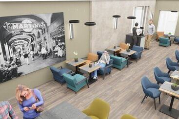 Central Hotel & Lounge Adult Only