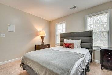 Pet Friendly Atlanta Home: 9 Mi To Downtown!