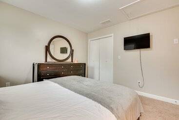 Pet Friendly Atlanta Home: 9 Mi To Downtown!