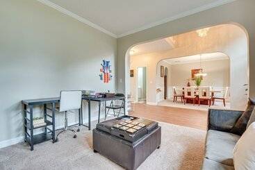 Pet Friendly Atlanta Home: 9 Mi To Downtown!