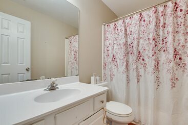 Pet Friendly Atlanta Home: 9 Mi To Downtown!