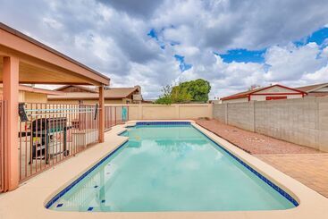 Charming Home W/ Pool   Near Mesa Arts Center!