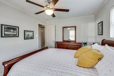 茅舍 Charming Hot Springs Home Near Lake Hamilton!