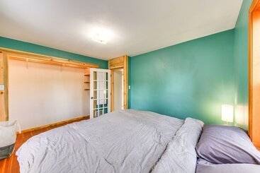 별장 Clark Fork Vacation Home W/ Wood Stove Near Lake!