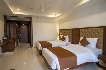 هتل Ananth The Grand