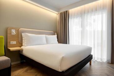 هتل Holiday Inn Express Evora, An Ihg