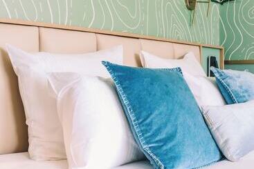 هتل Hôtel Best Of Both   Divonne Les Bains