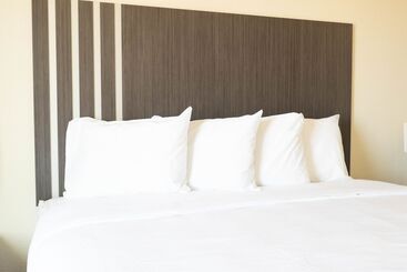 فندق Iron Creek Inn & Suites