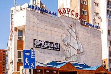 هتل Korsar