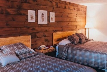 هتل Whitecap Mountains Resort