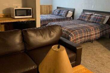 هتل Whitecap Mountains Resort