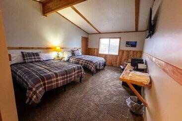 هتل Whitecap Mountains Resort