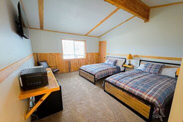 هتل Whitecap Mountains Resort