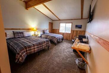 هتل Whitecap Mountains Resort