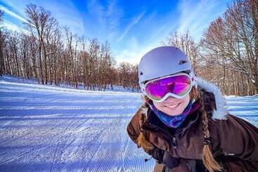 هتل Whitecap Mountains Resort
