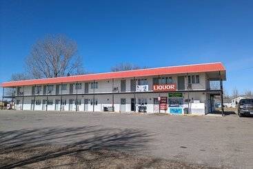 Paradise Falls Motel & Liquor Llc