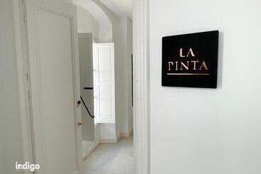 پانسیون Casa Cristóbal Colón Habitaciones Con Vistas A Semana Santa Y Fiestas