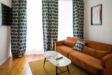 Пансион Marché 28 Guesthouse