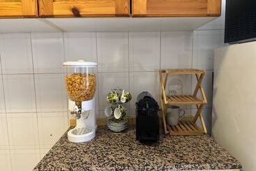 پانسیون Room In B&b   Comfortable Room With Spacious Kitchen   Suite Colosseo