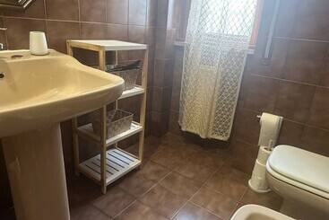 پانسیون Room In B&b   Comfortable Room With Spacious Kitchen   Suite Colosseo