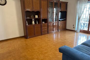 پانسیون Room In B&b   Comfortable Room With Spacious Kitchen   Suite Colosseo