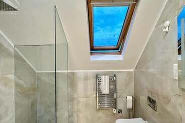 اقامتگاه House In Croydon Welcomes You To Comfort And Style
