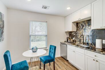 Sleek Houston Home ~ 6 Mi To Downtown Attractions