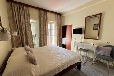 تختخواب و صبحانه Guesthouse Villa Mlini