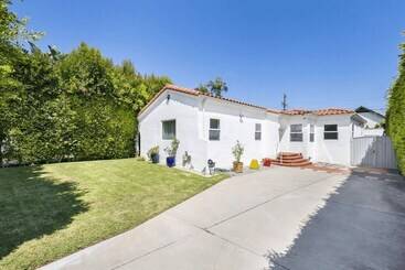 Burnside By Avantstay Modern, Boho, Chic La Home