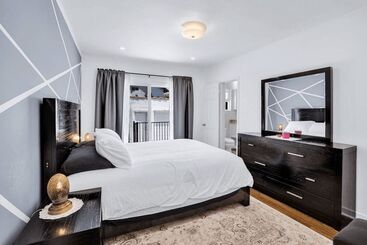 Burnside By Avantstay Modern, Boho, Chic La Home