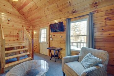 Cozy Laconia Cabin, Close To Winnipesaukee Pier!