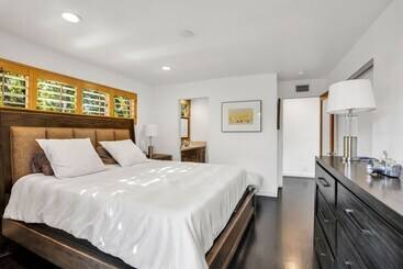 Edwin By Avantstay Hollywood Hills Luxury + Pool