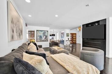 Edwin By Avantstay Hollywood Hills Luxury + Pool