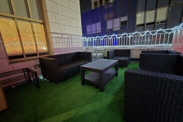 هتل آپارتمان Elite Terrace Spacious Apt W Terrace