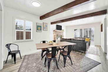 Newly Furnished Valley Home | Reseda Retreat