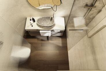 هتل Arthur Suites In Old Town
