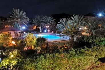 هتل Oasis Tilogui