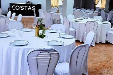 هتل Y Restaurante Costas