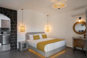 هتل Santa Mar Eco Suites