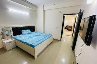 هتل Shubham